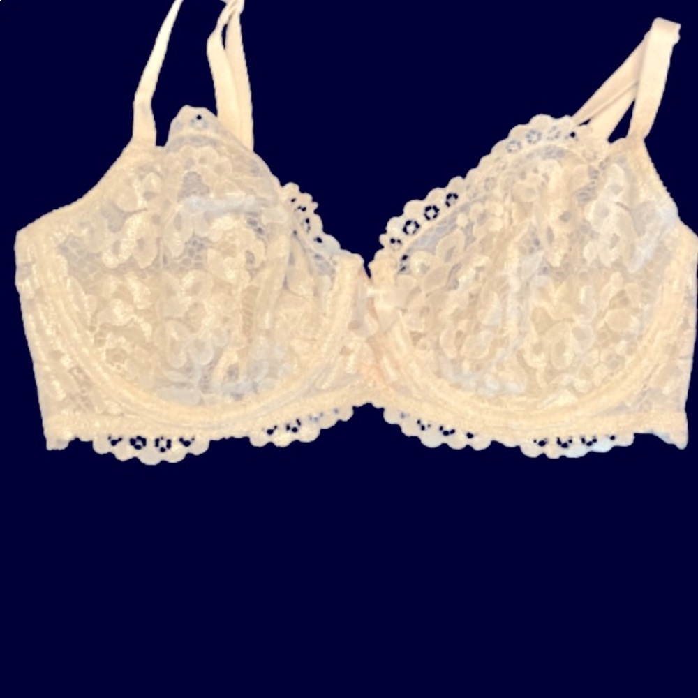 Victoria’ Secret Very Sexy Unlined Demi